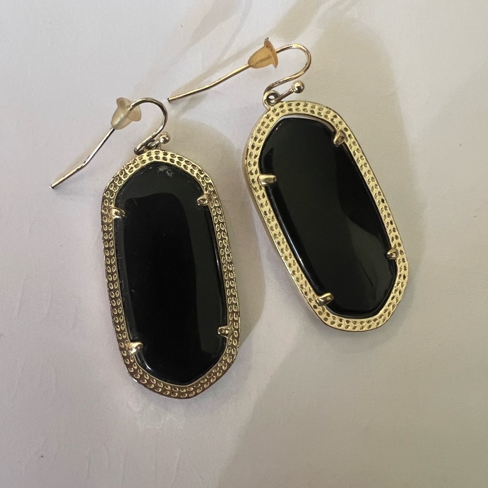 KENDRA SCOTT - Danielle Gold drop earring - black glass